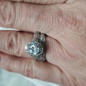 Rhodium plated wedding set